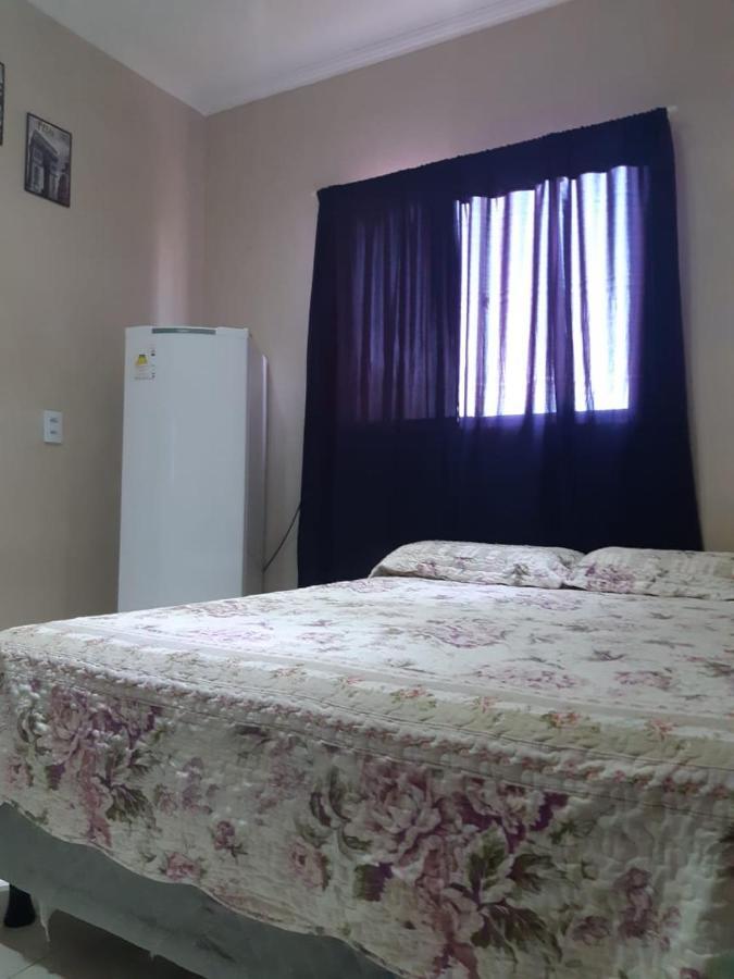 Casa de hóspedes Suítes Canaã *